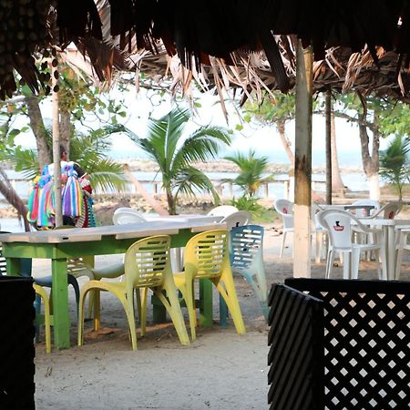 Hotel Salvador Gaviota Livingston Exterior photo